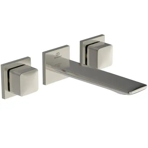 Wand-Waschtischarmatur in verchromtem Design mit eckigen Rosetten und einem breiten Auslauf, von Ideal Standard, für die Wandmontage geeignet.